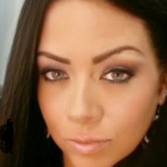 Meet your Posher, Amanda(Mandy) - Picture 3 of 7